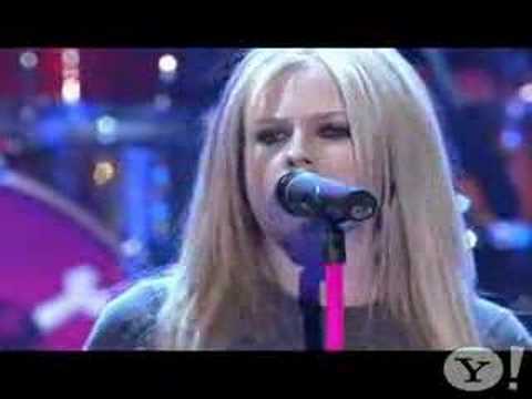 Avril Lavigne - I can do better (live!)
